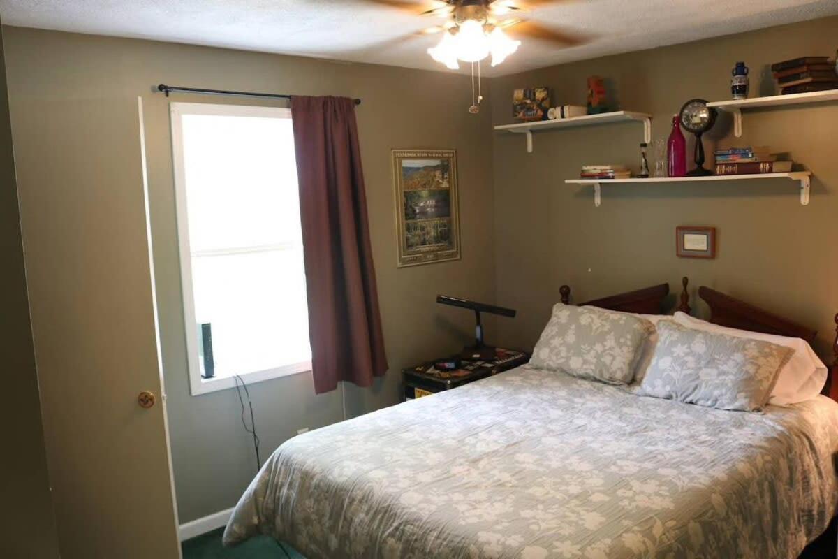 Holiday home Hillbilly Haven